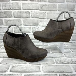 Dr. Scholl’s Harlin Women’s Size 9.5  Brown Distressed Comfort  Ankle Booties